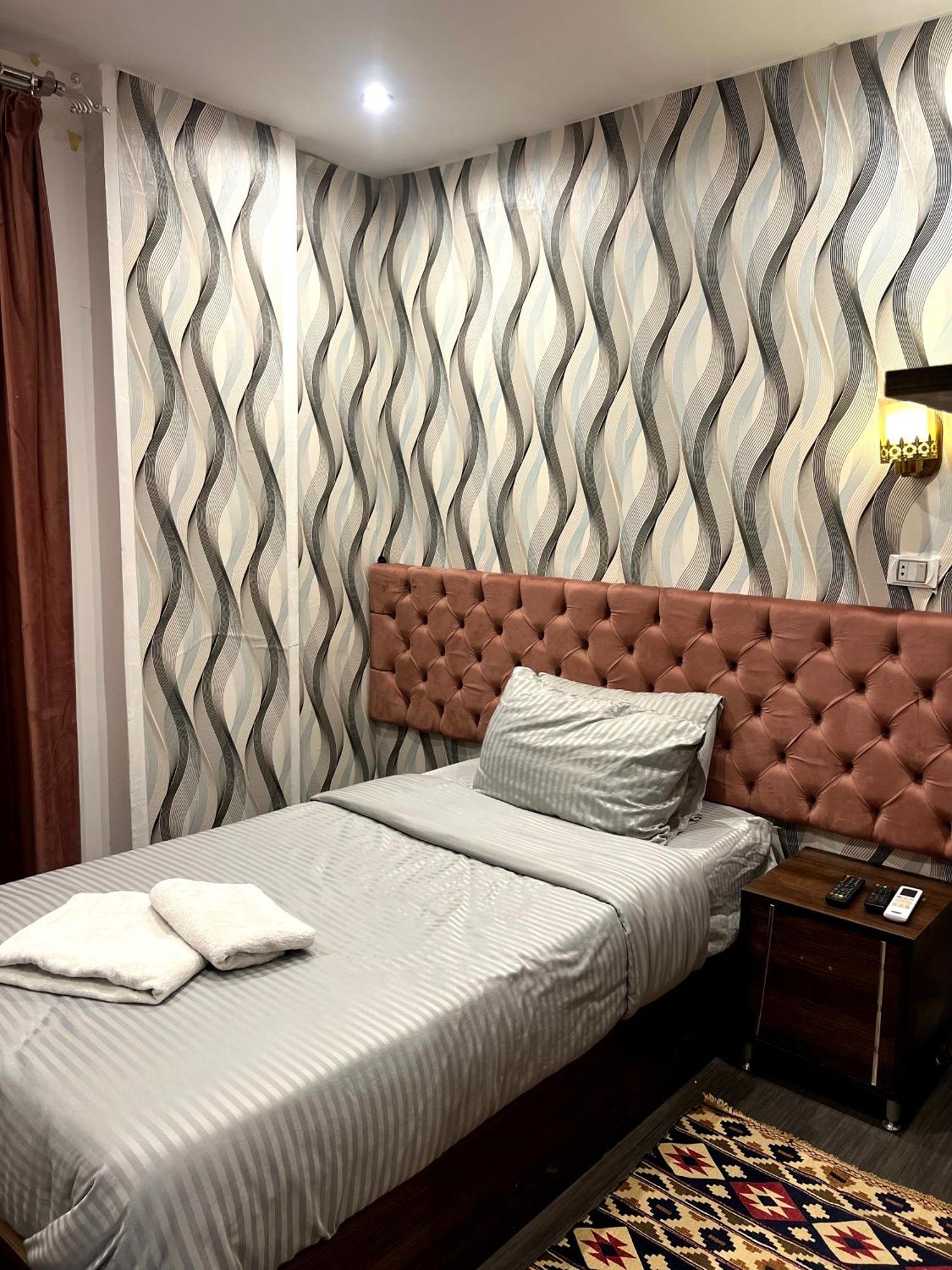 Grand Pyramids Inn Kafrat al Jabal Экстерьер фото
